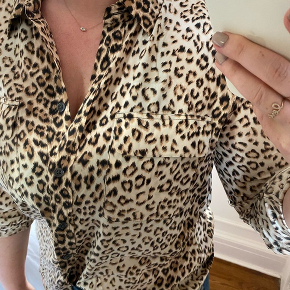 Equipment Silk Shirt in Leopard Print - Picture 3 of 8